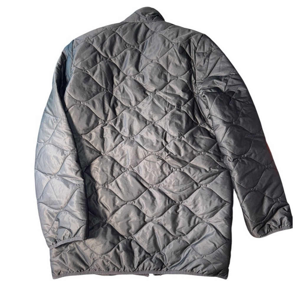 NWT Quince Featherless Quilted Long Puffer Jacket. Medium - Picture 8 of 10